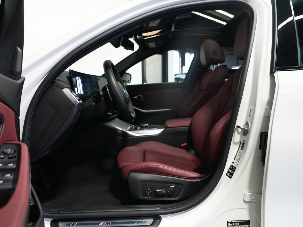 BMW 3 Series photo 32