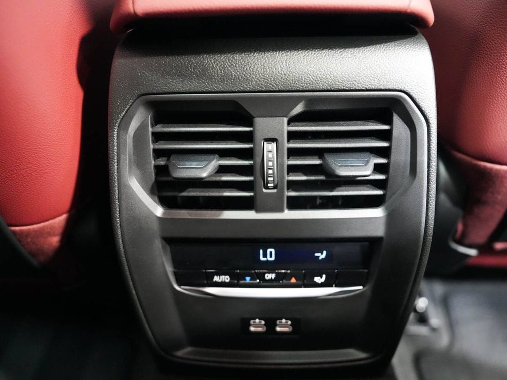 BMW 3 Series photo 37