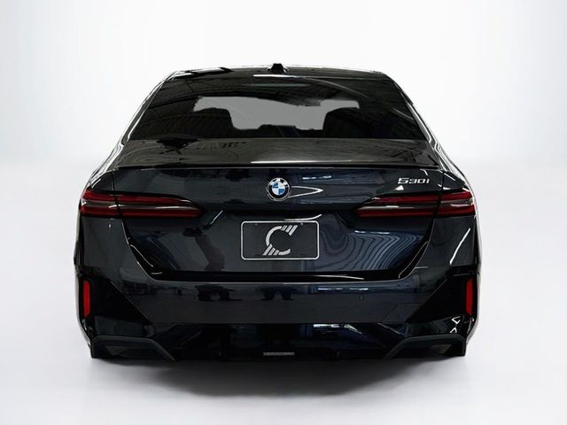2026 BMW 5 Series 530i - 23090801 - 3