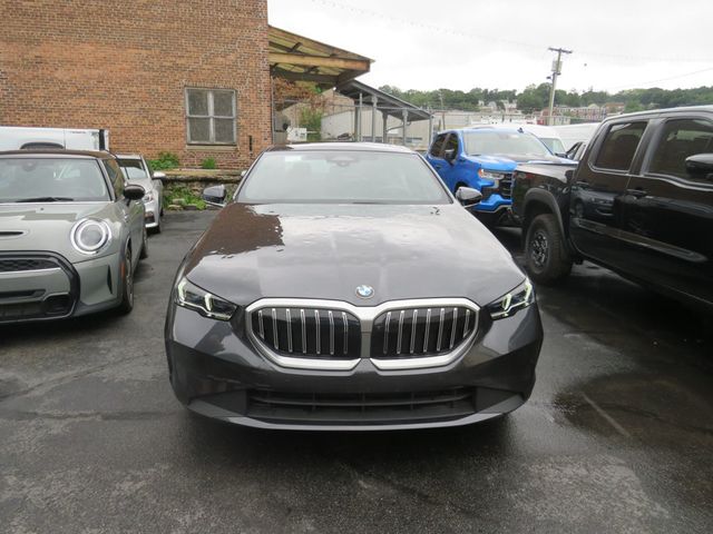 2026 BMW 5 Series 530i xDrive - 23061733 - 1