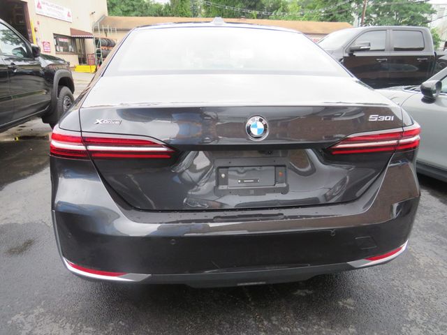 2026 BMW 5 Series 530i xDrive - 23061733 - 4