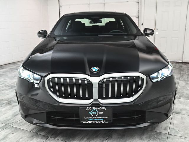 2026 BMW 5 Series 530i xDrive - 23003131 - 1