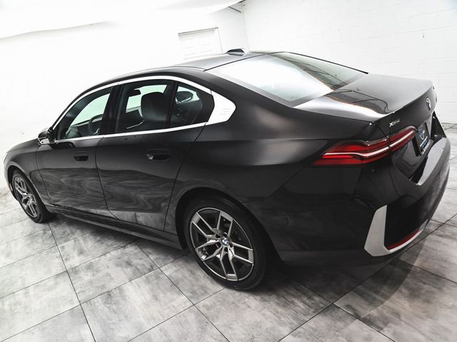 2026 BMW 5 Series 530i xDrive - 23003131 - 3