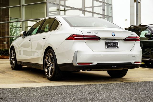 2026 BMW 5 Series 530i xDrive - 23007003 - 9
