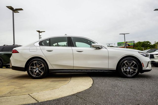 2026 BMW 5 Series 530i xDrive - 23007003 - 5