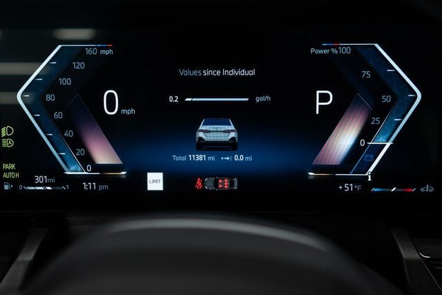 2026 BMW 5 Series 530i xDrive - 22969690 - 17