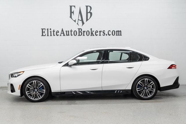 2026 BMW 5 Series 530i xDrive - 22969690 - 1