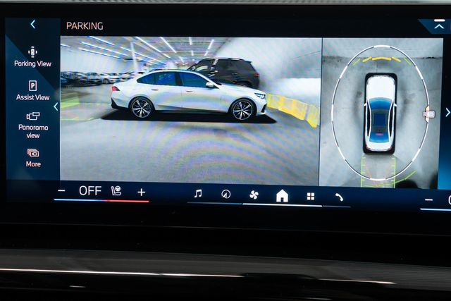 2026 BMW 5 Series 530i xDrive - 22969690 - 24