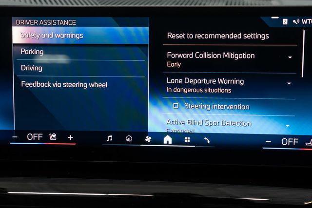 2026 BMW 5 Series 530i xDrive - 22969690 - 30