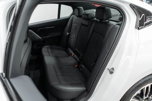 2026 BMW 5 Series 530i xDrive - 22969690 - 35