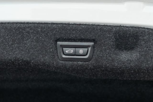 2026 BMW 5 Series 530i xDrive - 22969690 - 43