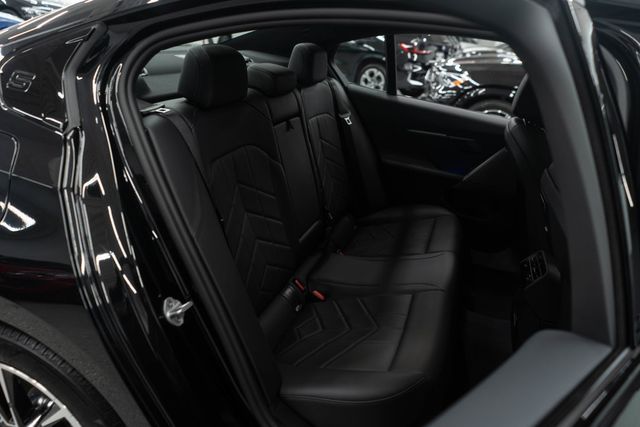 2026 BMW 5 Series 530i xDrive - 22969692 - 11