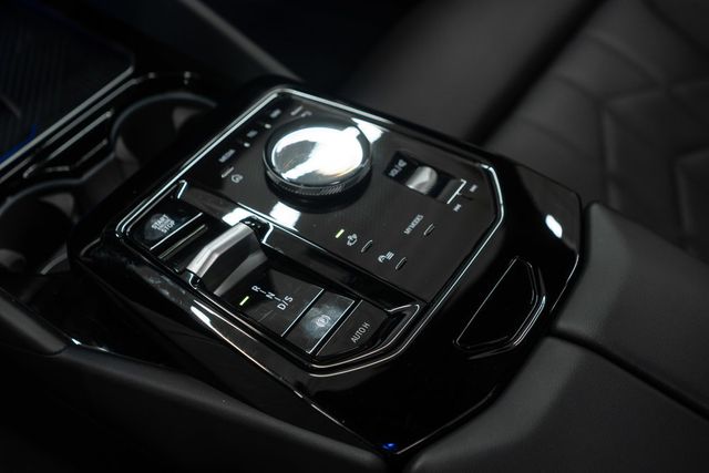 2026 BMW 5 Series 530i xDrive - 22969692 - 18