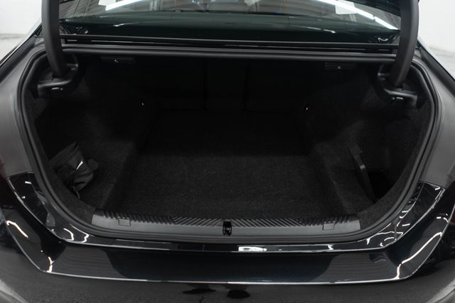 2026 BMW 5 Series 530i xDrive - 22969692 - 35