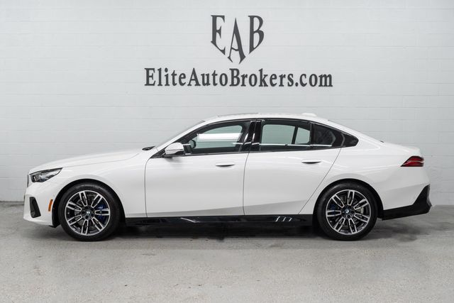 2026 BMW 5 Series 530i xDrive - 23039777 - 1