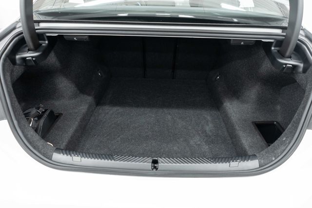 2026 BMW 5 Series 530i xDrive - 23039777 - 37