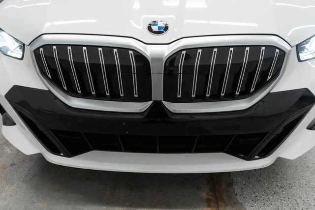 2026 BMW 5 Series 530i xDrive - 23039777 - 40