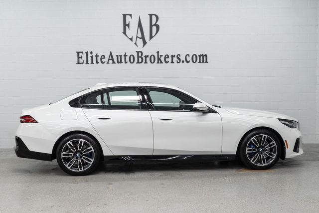 2026 BMW 5 Series 530i xDrive - 23039777 - 4