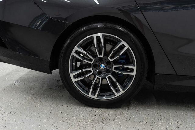 2026 BMW 5 Series 530i xDrive - 23039778 - 31