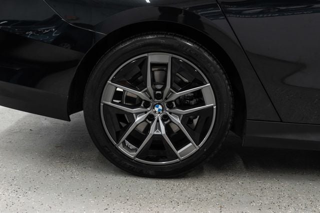 2026 BMW 5 Series 530i xDrive - 23041455 - 33