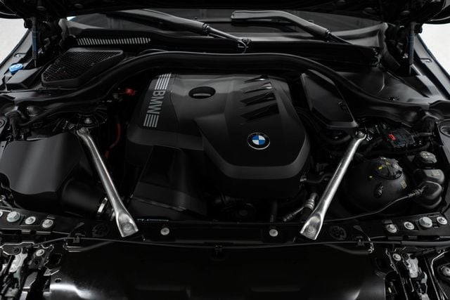 2026 BMW 5 Series 530i xDrive - 23041455 - 38
