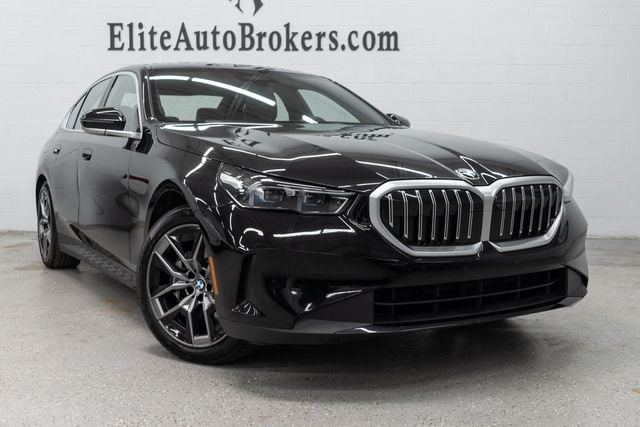 2026 BMW 5 Series 530i xDrive - 23041455 - 6