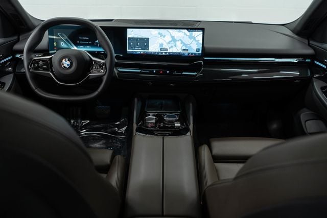 2026 BMW 5 Series 530i xDrive - 23041455 - 8