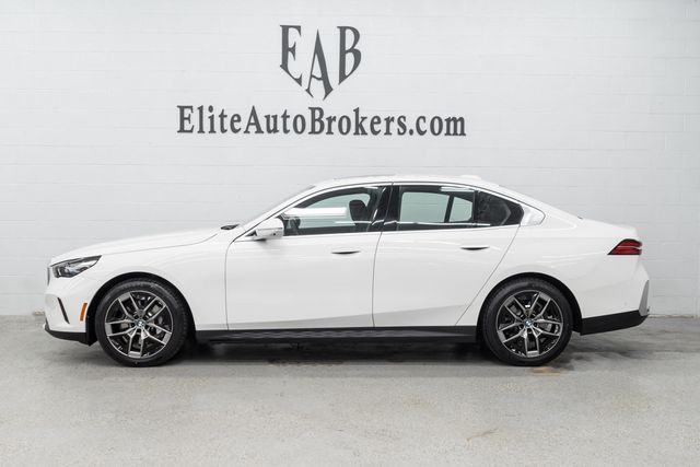 2026 BMW 5 Series 530i xDrive - 23050063 - 1