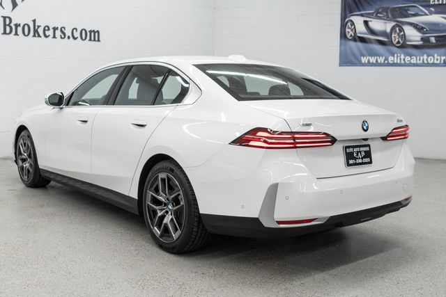 2026 BMW 5 Series 530i xDrive - 23050063 - 41