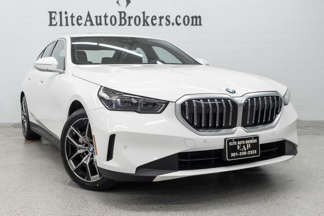 2026 BMW 5 Series 530i xDrive - 23050063 - 43