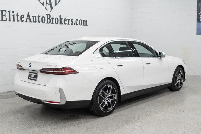 2026 BMW 5 Series 530i xDrive - 23050063 - 55