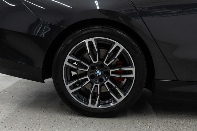 2026 BMW 5 Series 530i xDrive - 23050066 - 37