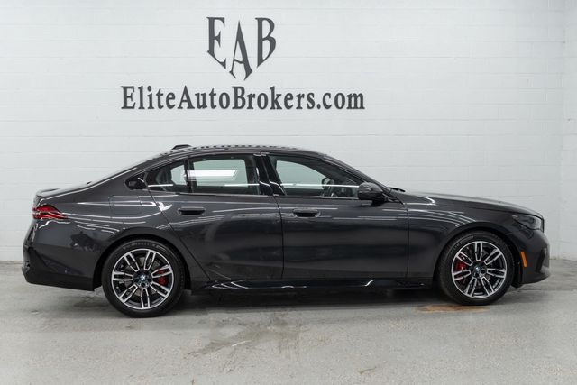 2026 BMW 5 Series 530i xDrive - 23050066 - 4