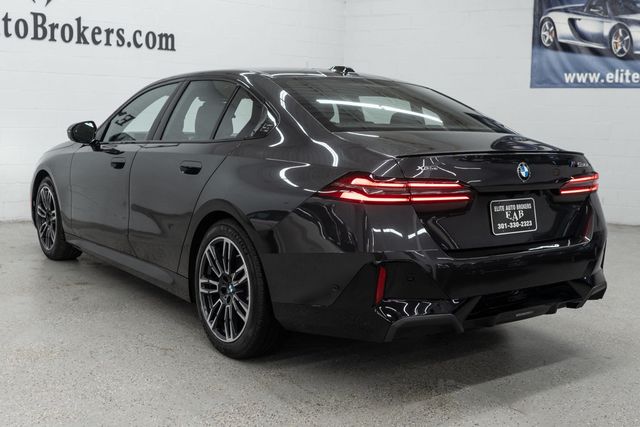2026 BMW 5 Series 530i xDrive - 23050066 - 5
