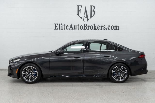 2026 BMW 5 Series 530i xDrive - 23060853 - 1