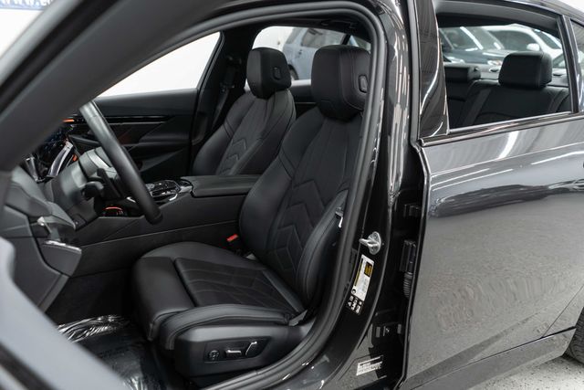 2026 BMW 5 Series 530i xDrive - 23060853 - 8