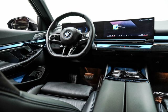 2026 BMW 5 Series 550e xDrive - 22999837 - 23