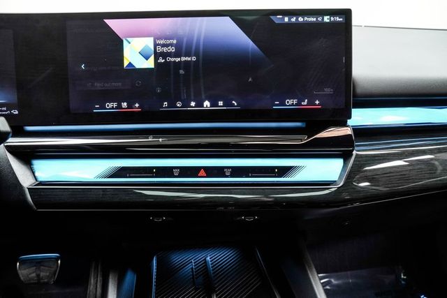 2026 BMW 5 Series 550e xDrive - 22999837 - 26