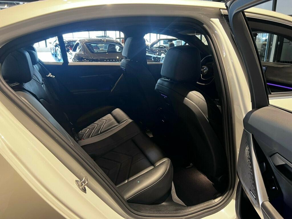 2026 BMW 5 Series AWD/Heads-UpDisplay/RemoteStart/SurroundView/HtdSteeringWheel - 23063764 - 25