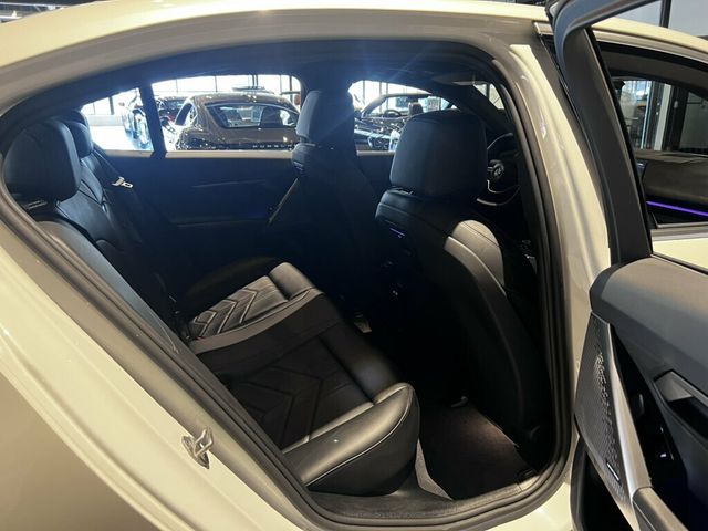 2026 BMW 5 Series AWD/Heads-UpDisplay/RemoteStart/SurroundView/HtdSteeringWheel - 23063764 - 25