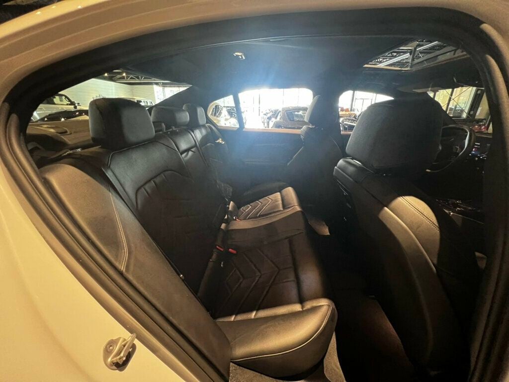 2026 BMW 5 Series AWD/Heads-UpDisplay/RemoteStart/SurroundView/HtdSteeringWheel - 23063764 - 26