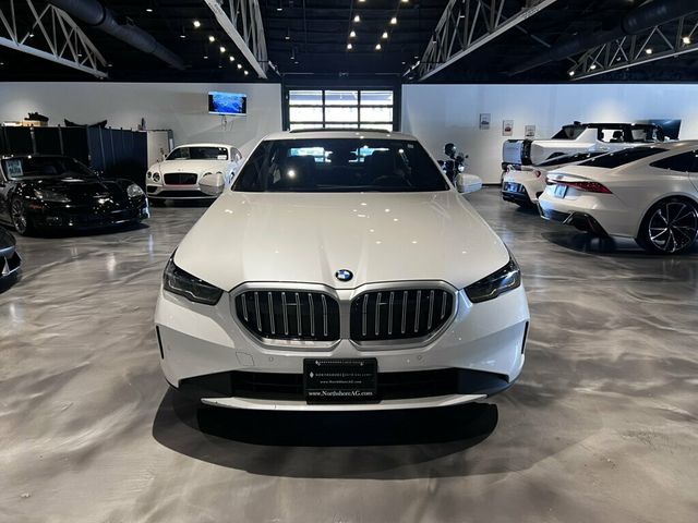 2026 BMW 5 Series AWD/Heads-UpDisplay/RemoteStart/SurroundView/HtdSteeringWheel - 23063764 - 7