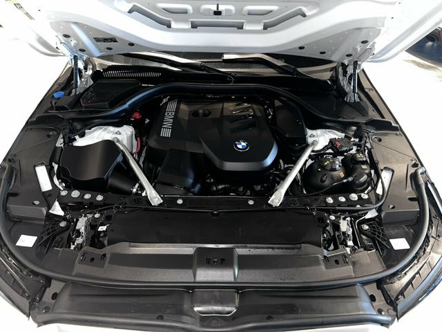 2026 BMW 5 Series AWD/Heads-UpDisplay/RemoteStart/SurroundView/HtdSteeringWheel - 23063764 - 8