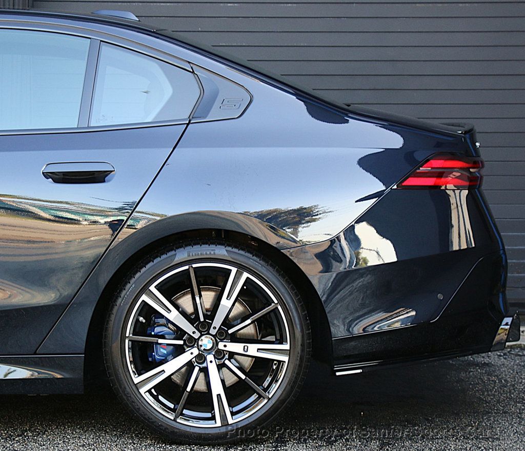 2026 BMW 5 Series M Sport - 23002893 - 17