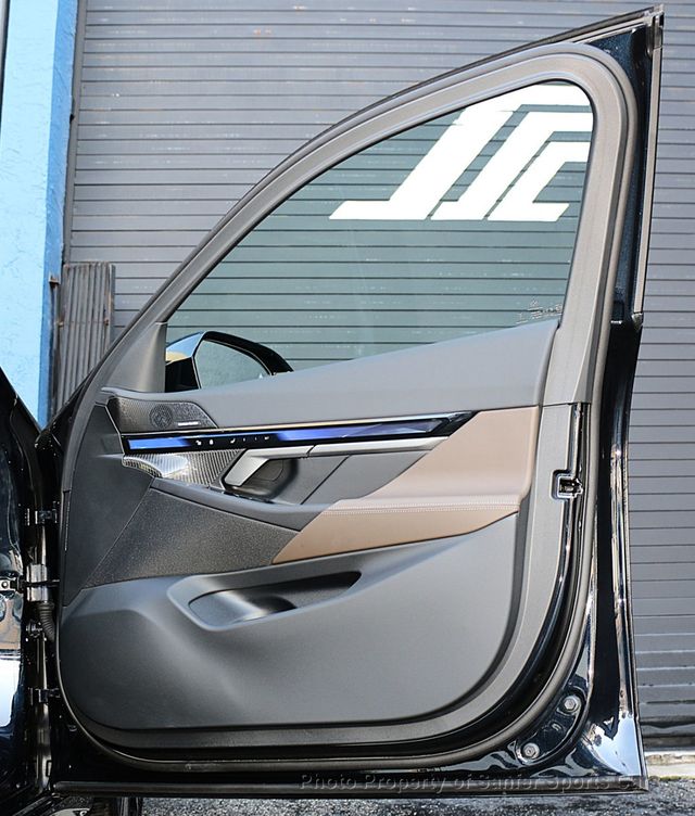 2026 BMW 5 Series M Sport - 23002893 - 19