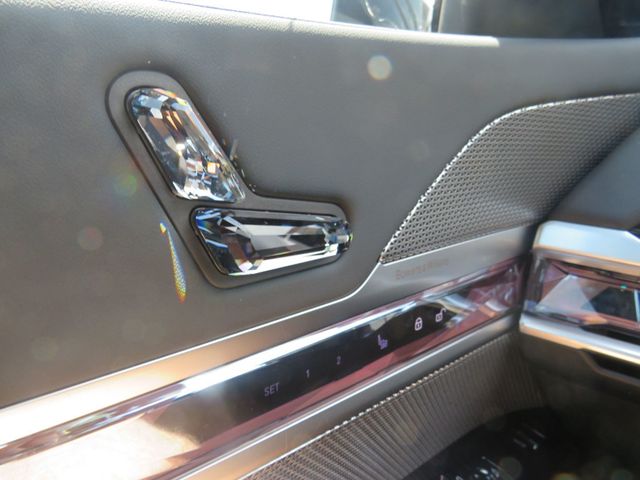 2026 BMW 7 Series 740i xDrive - 23061401 - 12