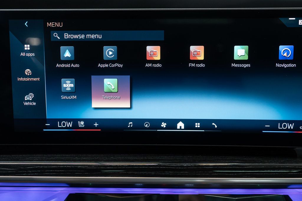 BMW 7 Series photo 30