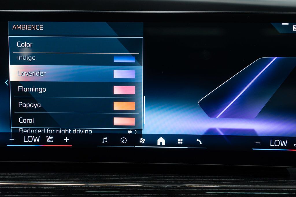 BMW 7 Series photo 32