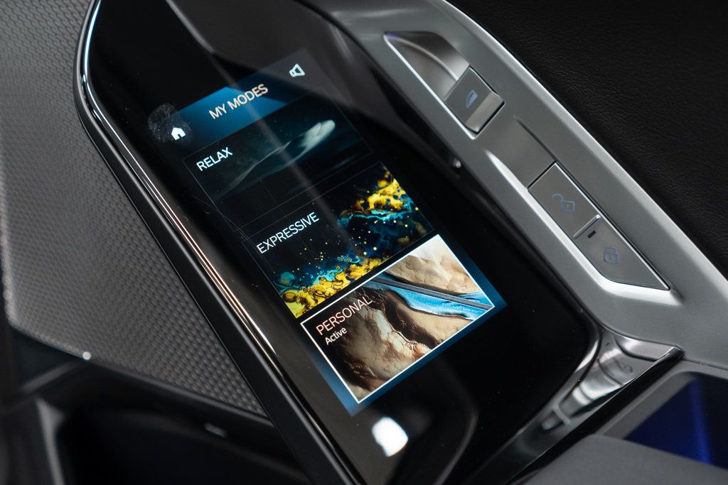 BMW 7 Series photo 37