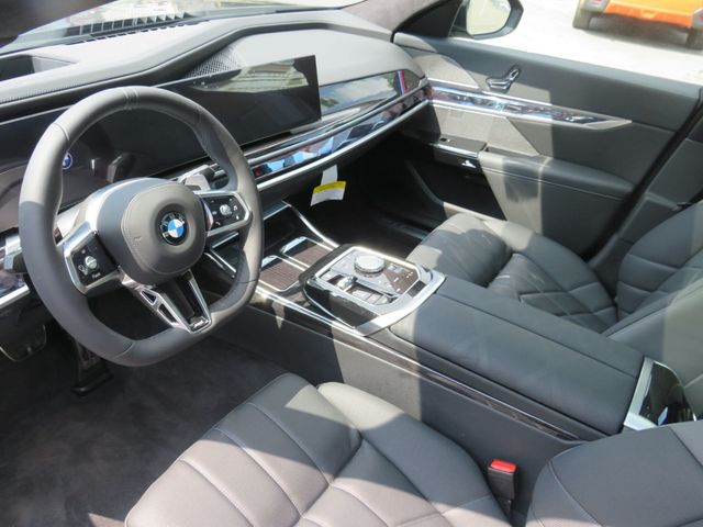 2026 BMW 7 Series 760i xDrive - 23063310 - 6